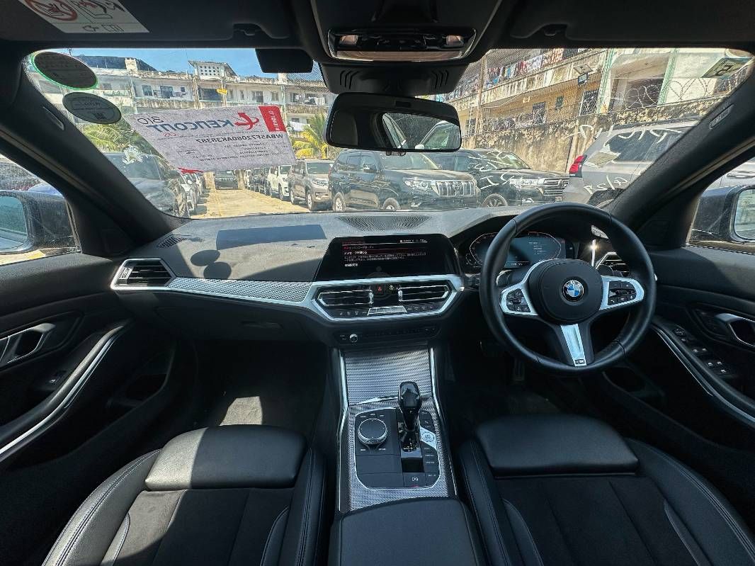 2019 BMW 320i