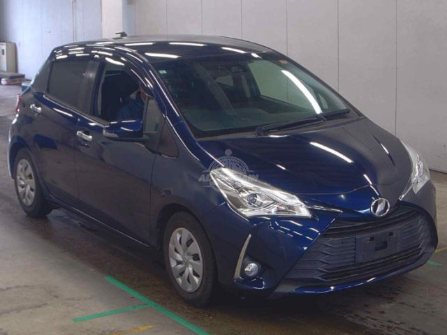 2019 Toyota Vitz in blue, photo 1 of 4, for sale in Kenya (Ref T19-12012)