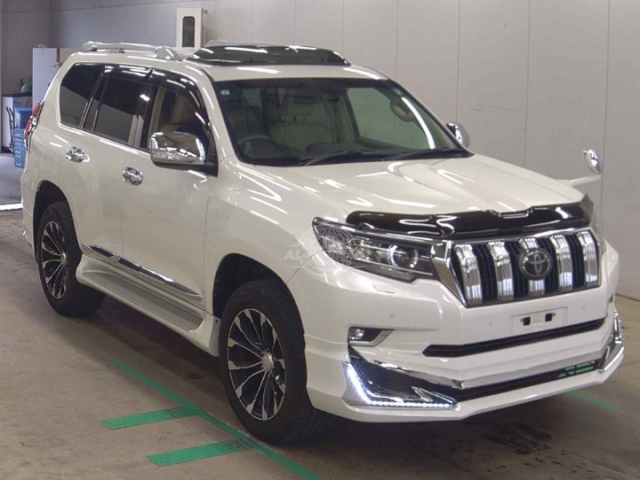 2019 Toyota Prado in pearl, photo 1 of 3, for sale in Kenya (Ref T19-03257)