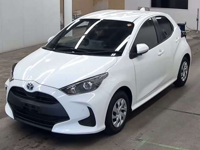 2020 Toyota Yaris in white, photo 1 of 4, for sale in Kenya (Ref T20-10913)
