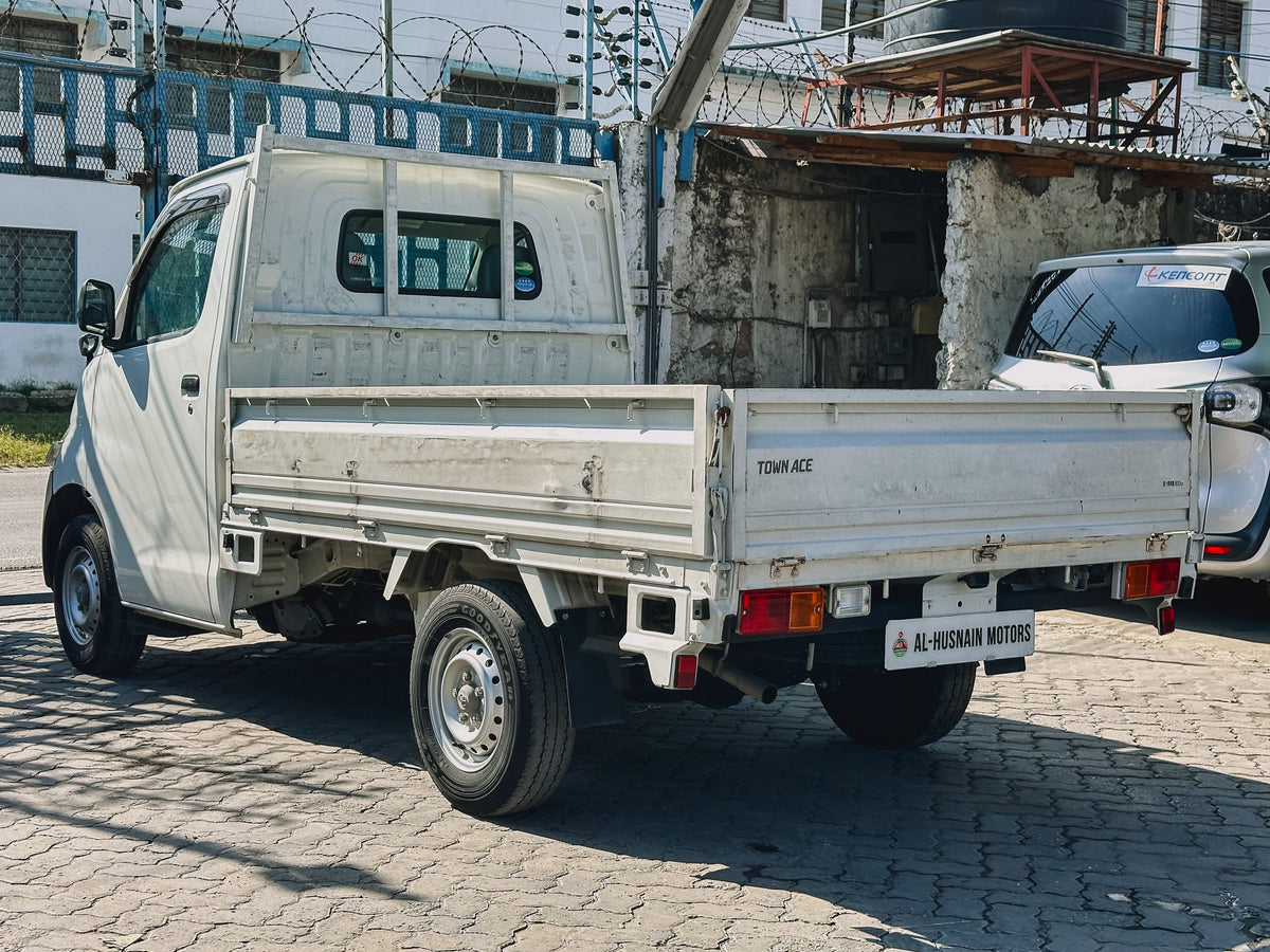 2018 Toyota TownAce