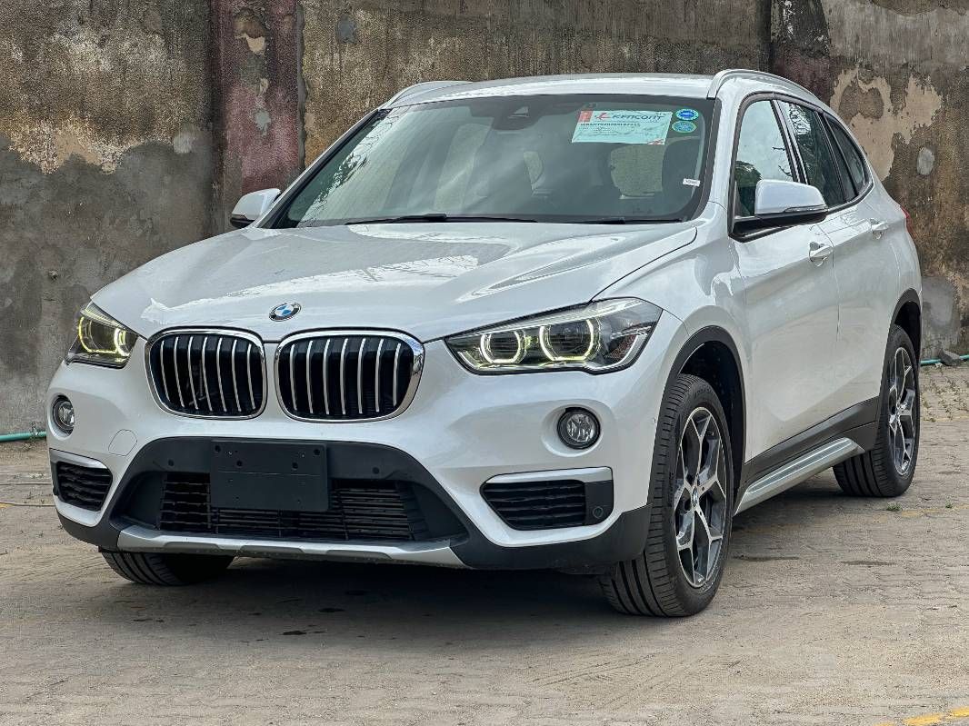2019 BMW X1 in white, photo 3 of 12, for sale in Kenya (Ref B19-82222)