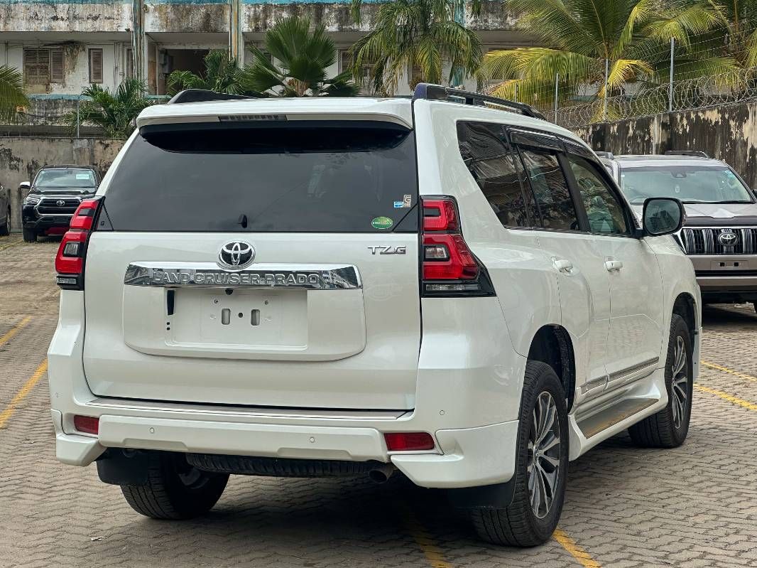 2020 Toyota Prado