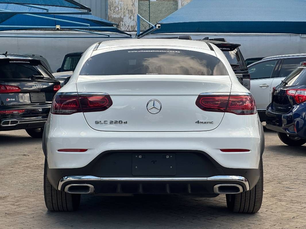 2019 Mercedes-Benz GLC220 in pearl, photo 5 of 13, for sale in Kenya (Ref M19-79525)