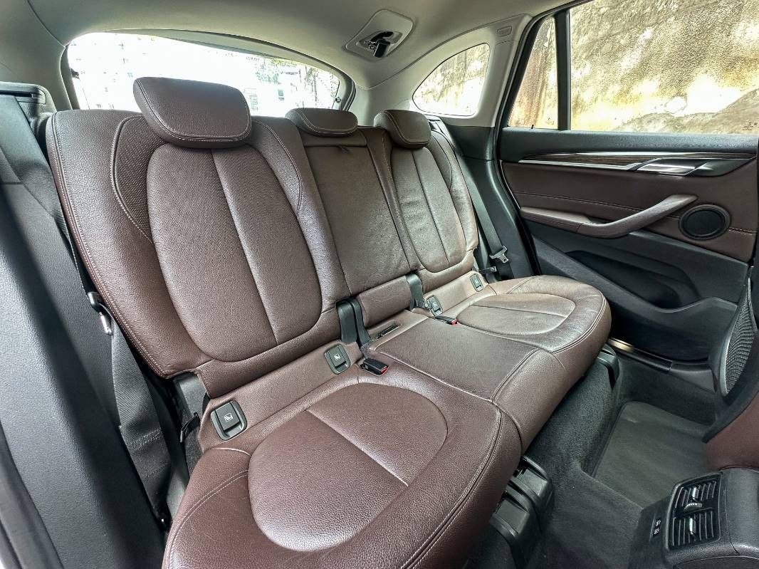 2019 BMW X1 in white, photo 12 of 12, for sale in Kenya (Ref B19-82222)