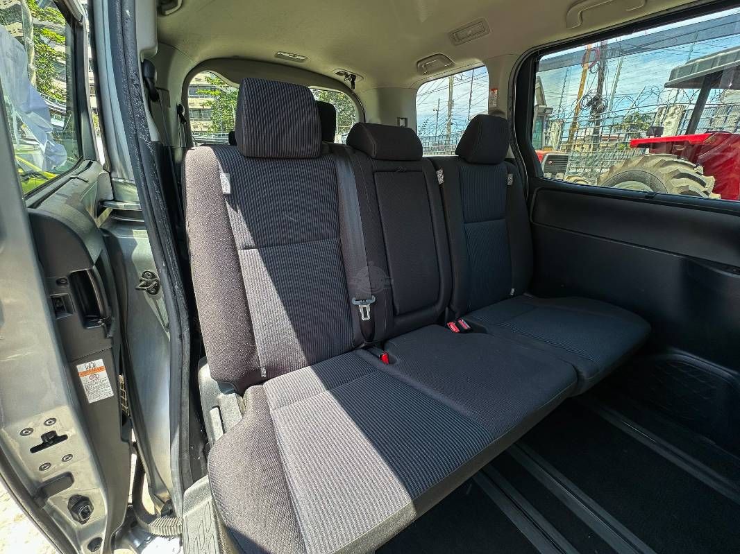 2019 Toyota Noah in silver, photo 12 of 13, for sale in Kenya (Ref T19-33848)