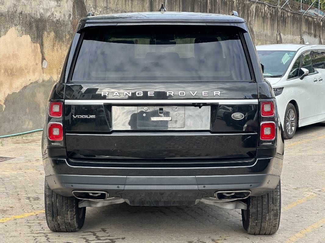 2020 Land Rover Range Rover Vogue