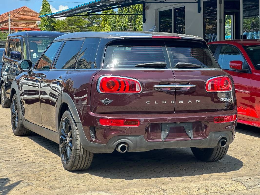 2019 BMW Mini in wine, photo 4 of 12, for sale in Kenya (Ref B19-69885)