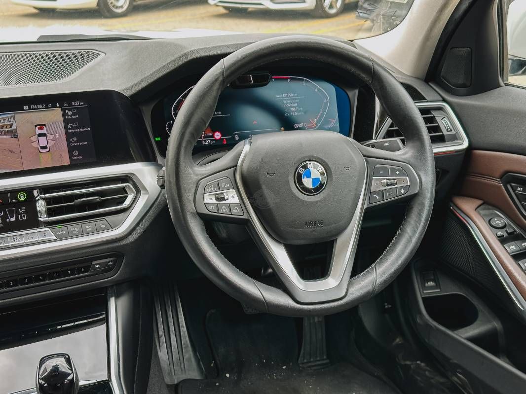 2019 BMW 320i