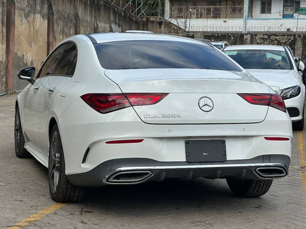 2019 Mercedes-Benz CLA200 in pearl, photo 4 of 12, for sale in Kenya (Ref M19-22414)