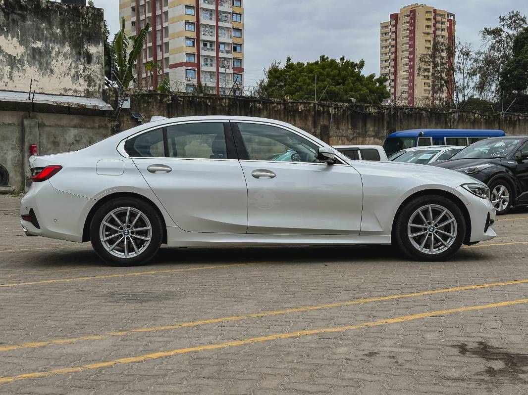 2019 BMW 320i