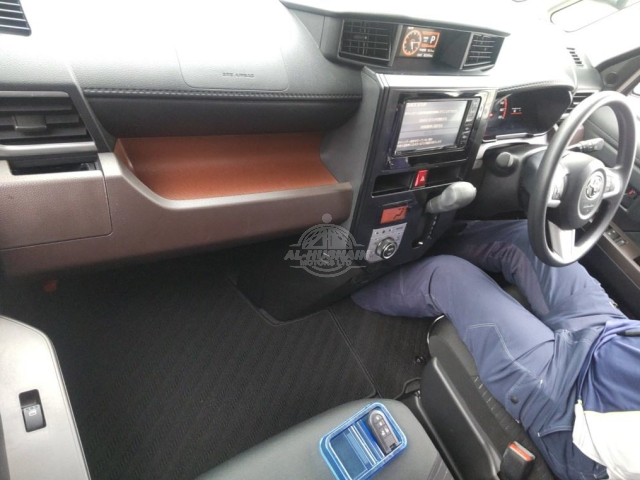 2019 Toyota Tank in black, photo 2 of 3, for sale in Kenya (Ref T19-93831)