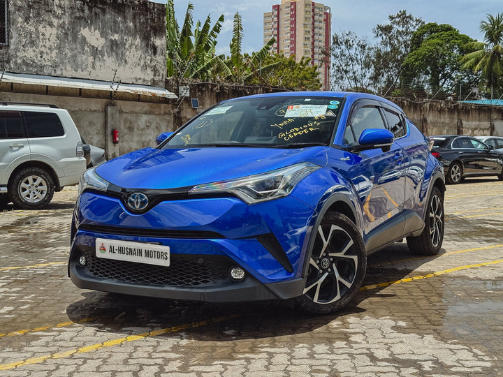 2018 Toyota C-Hr in blue, photo 1 of 10, for sale in Kenya (Ref T18-39945)