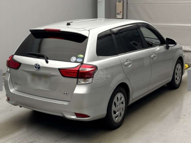 2019 Toyota Fielder in silver, photo 2 of 2, for sale in Kenya (Ref T19-23177)
