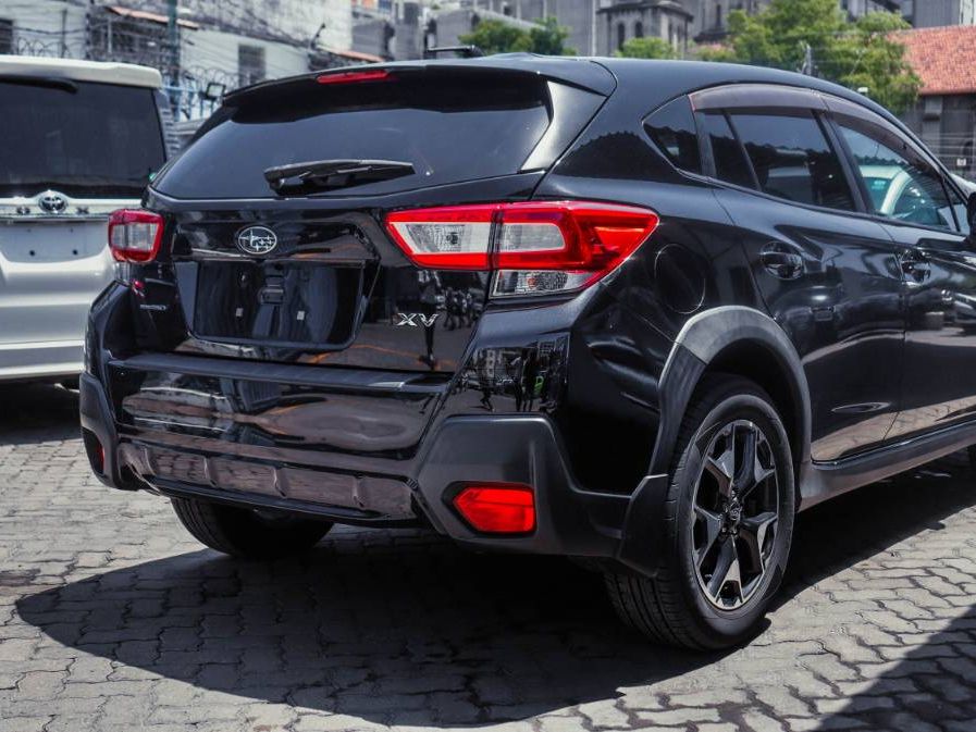 2018 Subaru Impreza in black, photo 6 of 14, for sale in Kenya (Ref S18-71991)