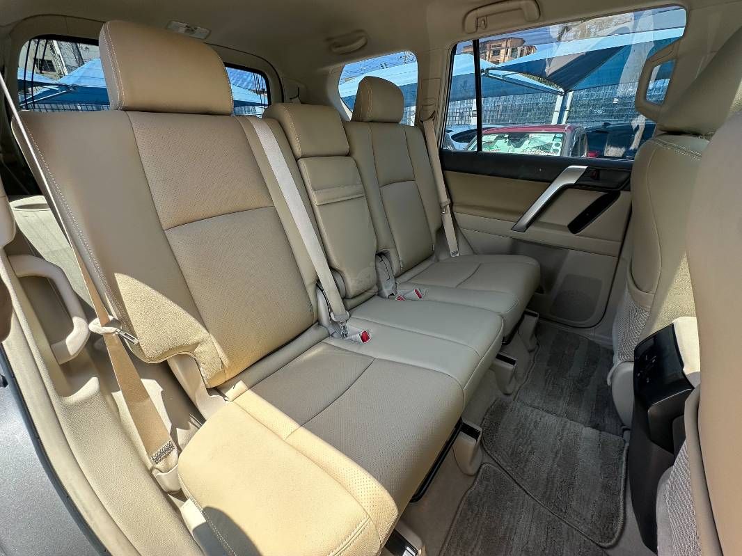 2019 Toyota Prado in bronz, photo 13 of 14, for sale in Kenya (Ref T19-01233)