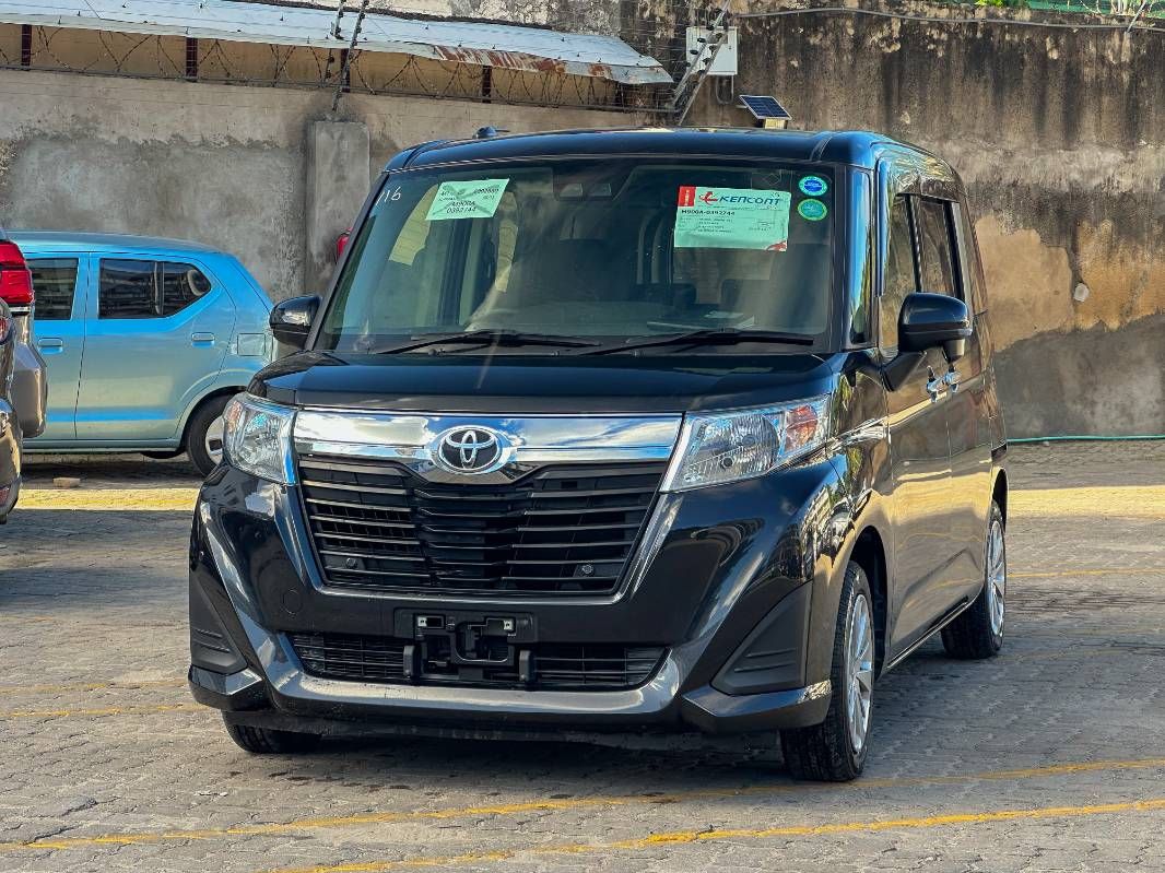 2019 Toyota Roomy, photo 2