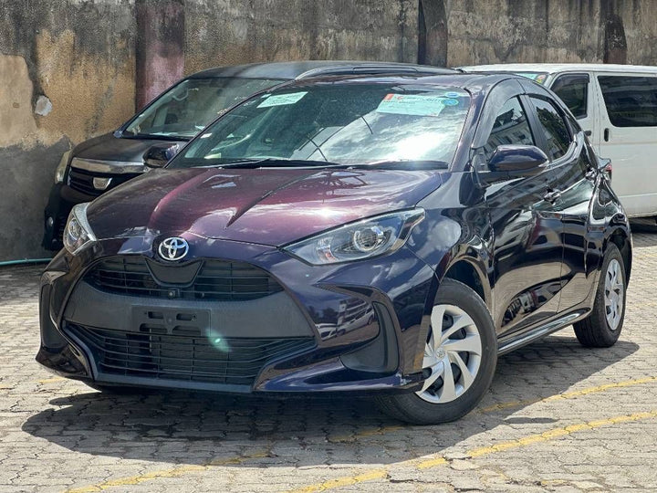 2021 Toyota Yaris in black, photo 1 of 12, for sale in Kenya (Ref T21-44226)