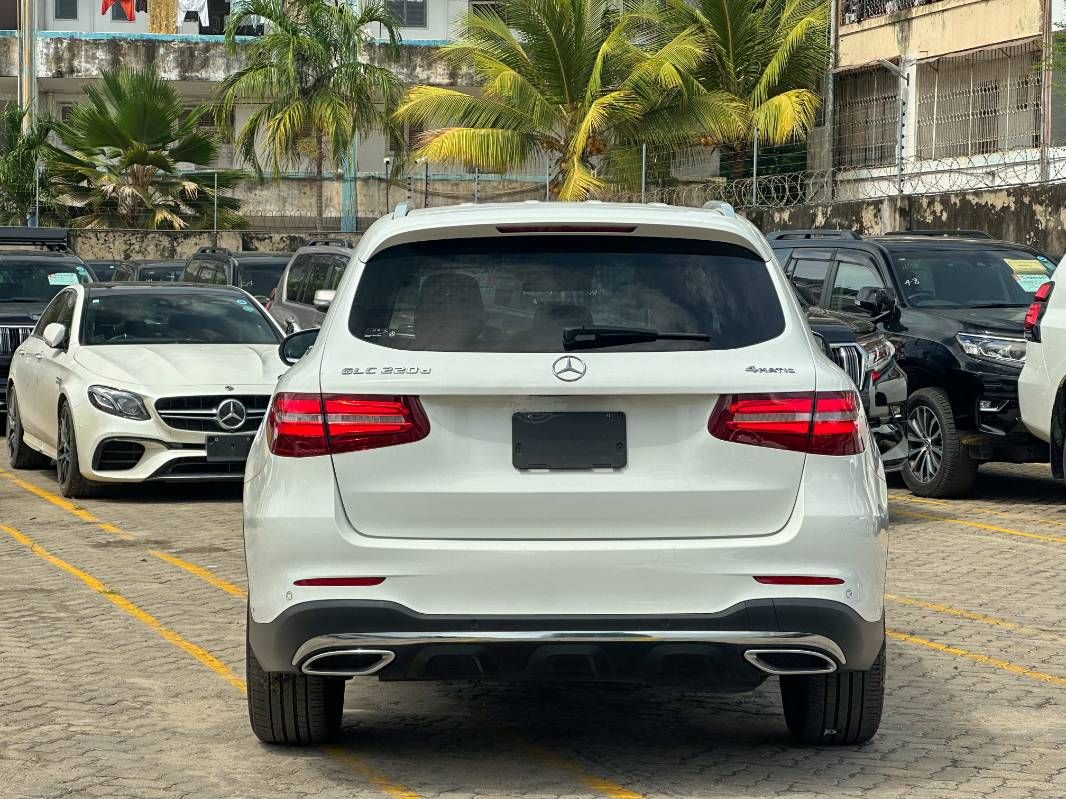 2019 Mercedes-Benz GLC220, photo 4
