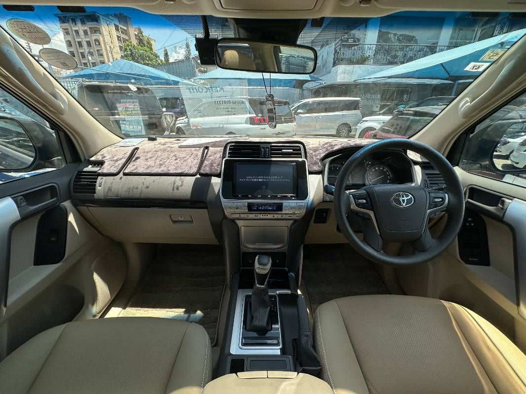 2019 Toyota Prado in bronz, photo 8 of 14, for sale in Kenya (Ref T19-01233)