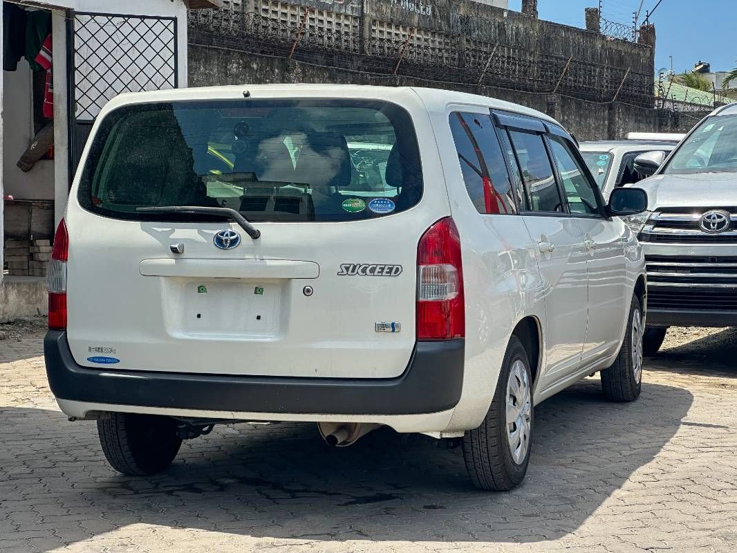 2020 Toyota Succeed