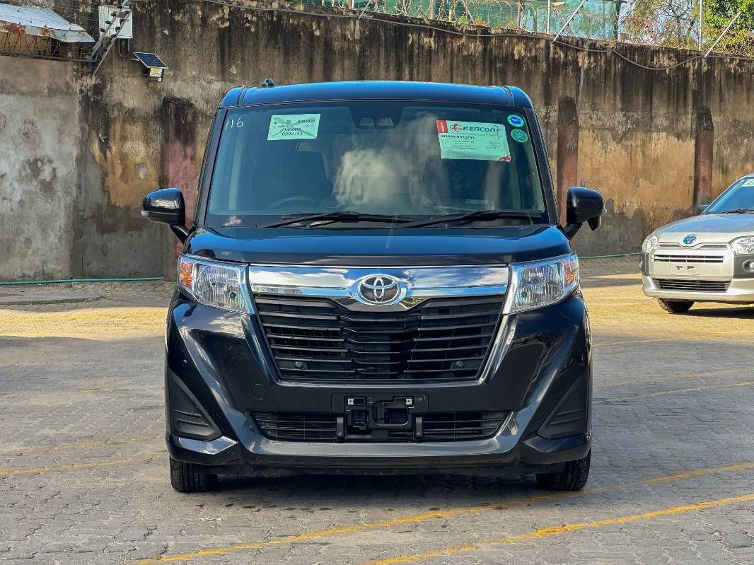 2019 Toyota Roomy, photo 1