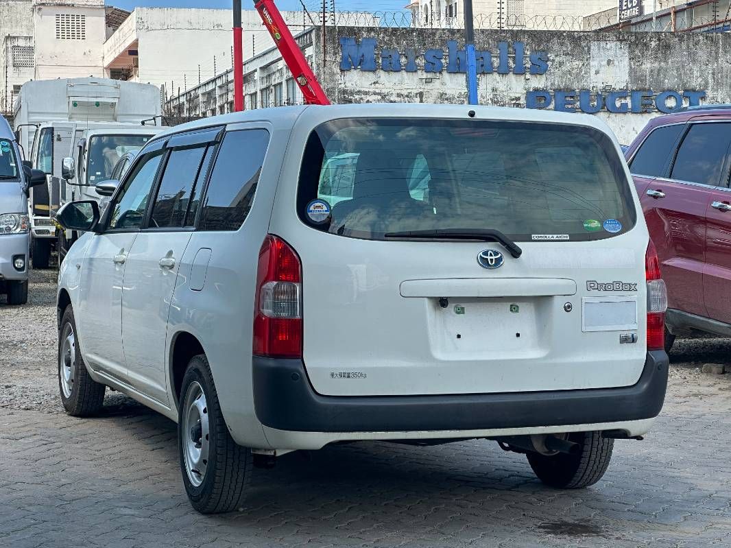 2021 Toyota Probox, photo 3