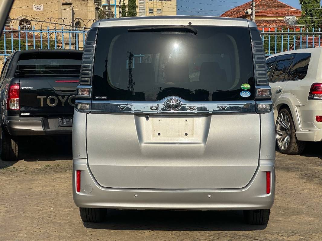 2020 Toyota Voxy