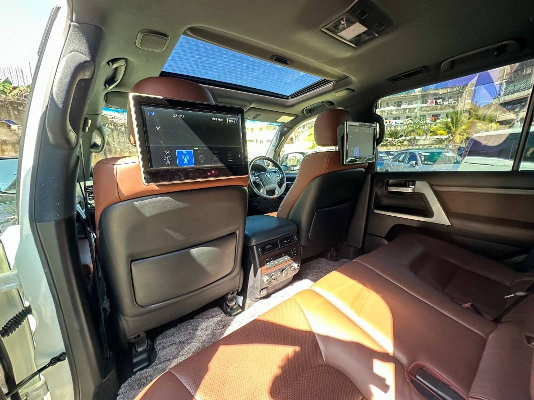 2019 Toyota Land Cruiser