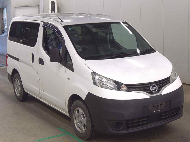 2020 Nissan NV200 in white, photo 1 of 3, for sale in Kenya (Ref N20-60881)