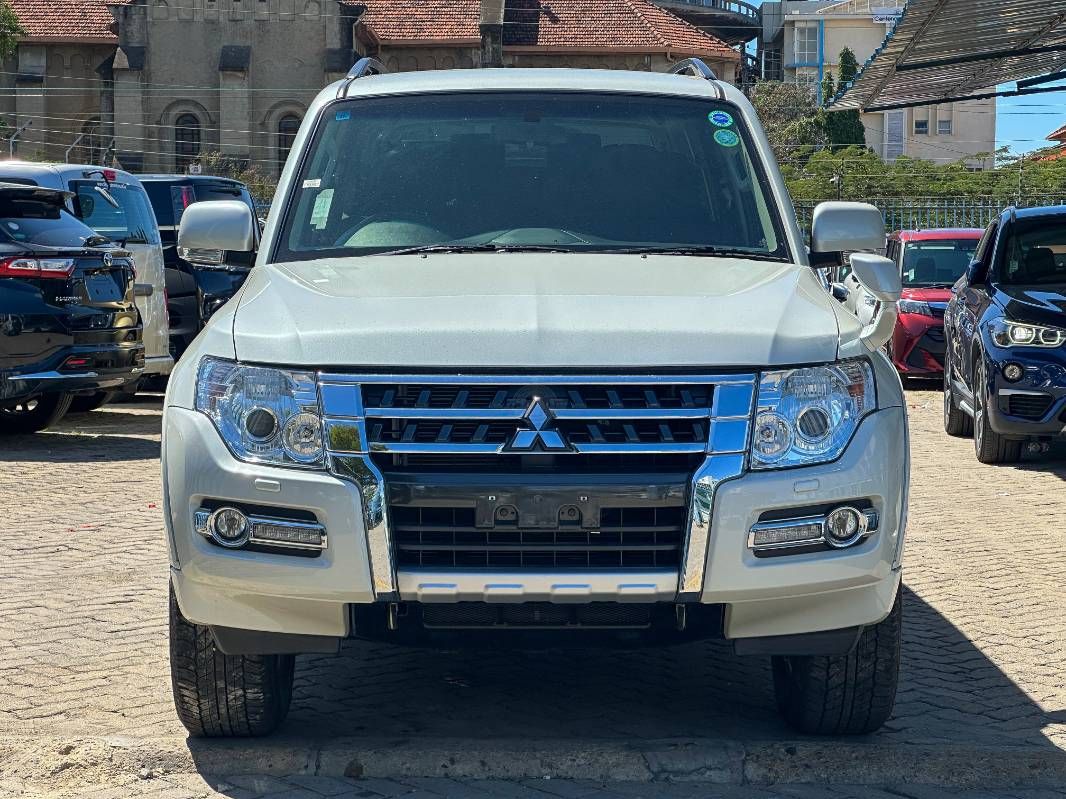2019 Mitsubishi Pajero