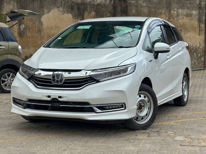 2020 Honda Shuttle in pearl, photo 1 of 12, for sale in Kenya (Ref H20-03827)