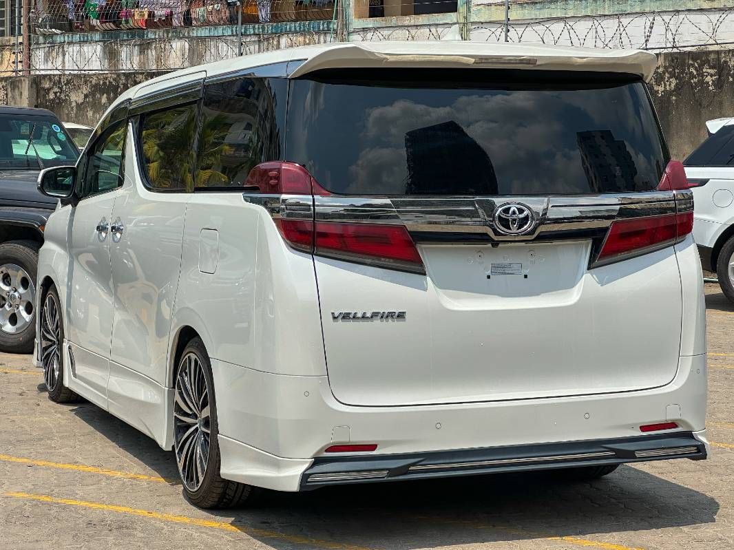 2019 Toyota Vellfire