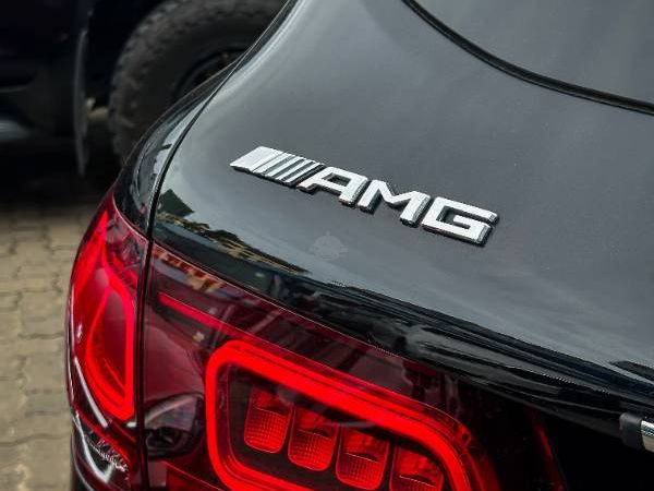 2019 Mercedes-Benz GLC43 in black, photo 6 of 13, for sale in Kenya (Ref M19-47431)