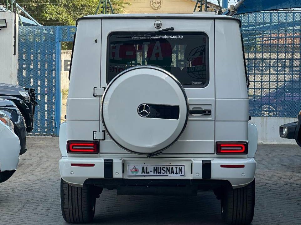 2018 Mercedes-Benz G350D in white, photo 5 of 12, for sale in Kenya (Ref M18-91629)