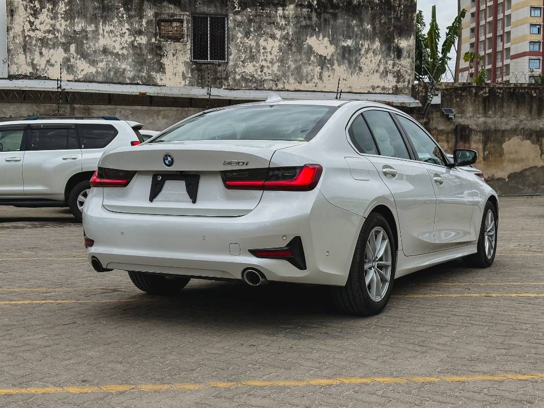 2019 BMW 320i