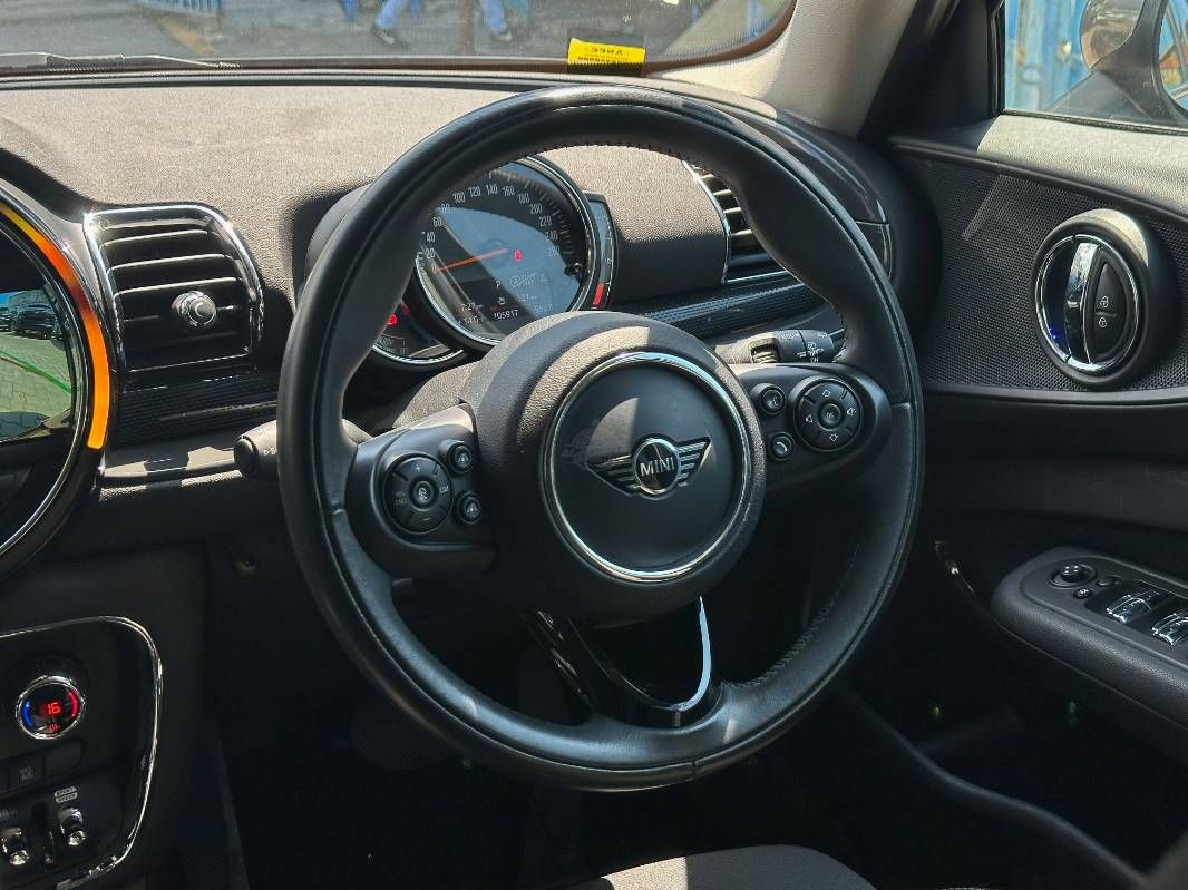 2019 BMW Mini in wine, photo 9 of 12, for sale in Kenya (Ref B19-69885)