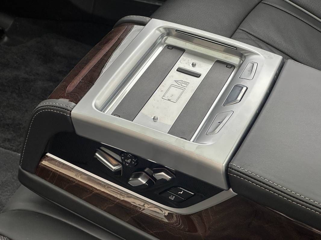 2019 BMW 750Li