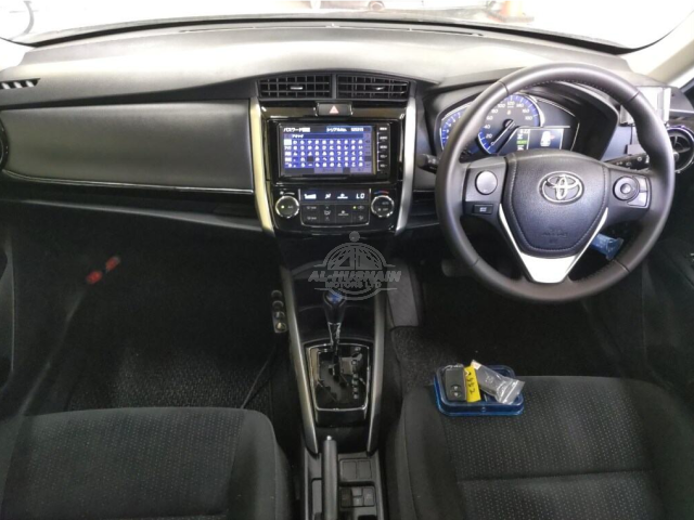 2019 Toyota Fielder in silver, photo 2 of 3, for sale in Kenya (Ref T19-05023)