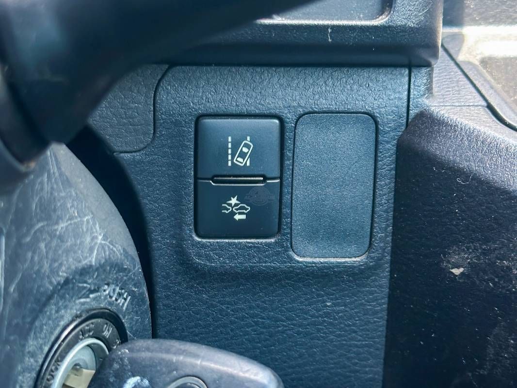 2019 Toyota Probox in white, photo 11 of 15, for sale in Kenya (Ref T19-02683)