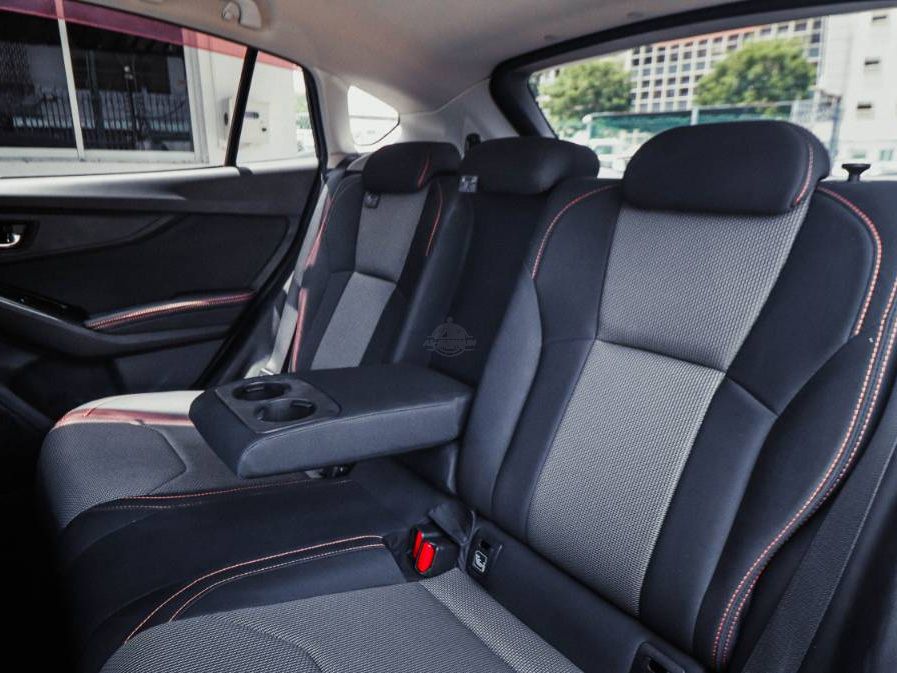 2018 Subaru Impreza in black, photo 13 of 14, for sale in Kenya (Ref S18-71991)