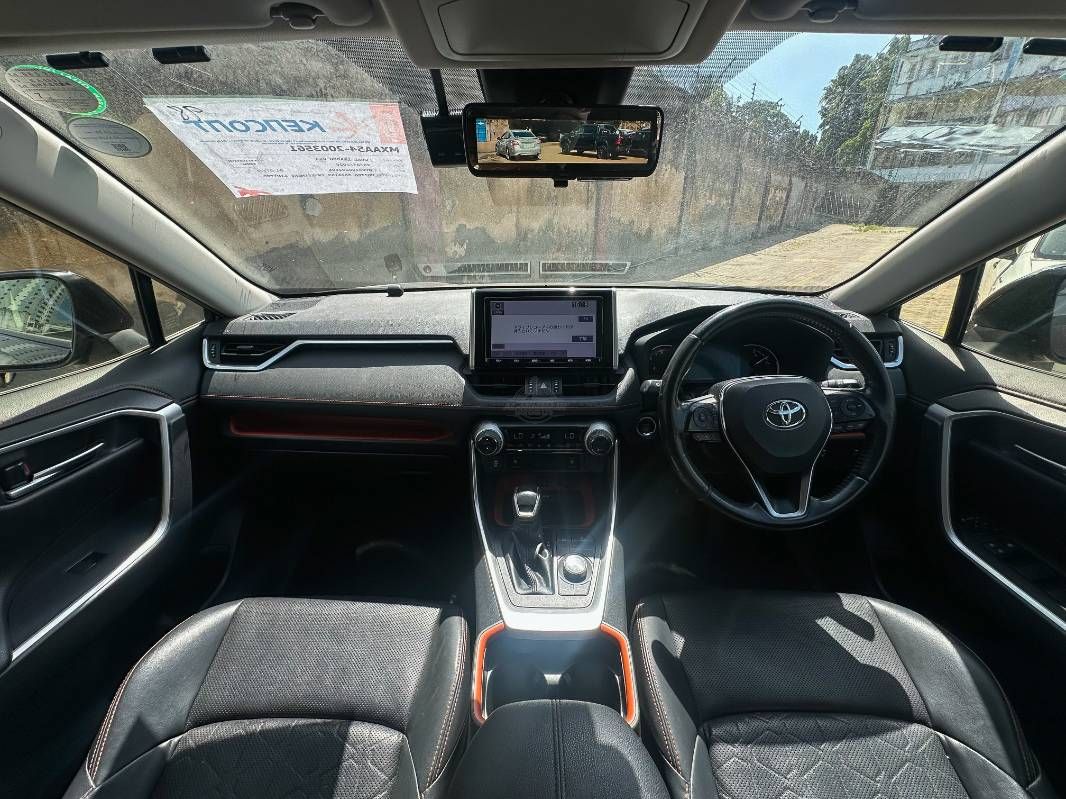 2019 Toyota RAV4 in grey, photo 8 of 12, for sale in Kenya (Ref T19-03561)