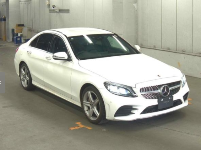 2019 Mercedes-Benz C220 in white, photo 1 of 3, for sale in Kenya (Ref M19-08283)