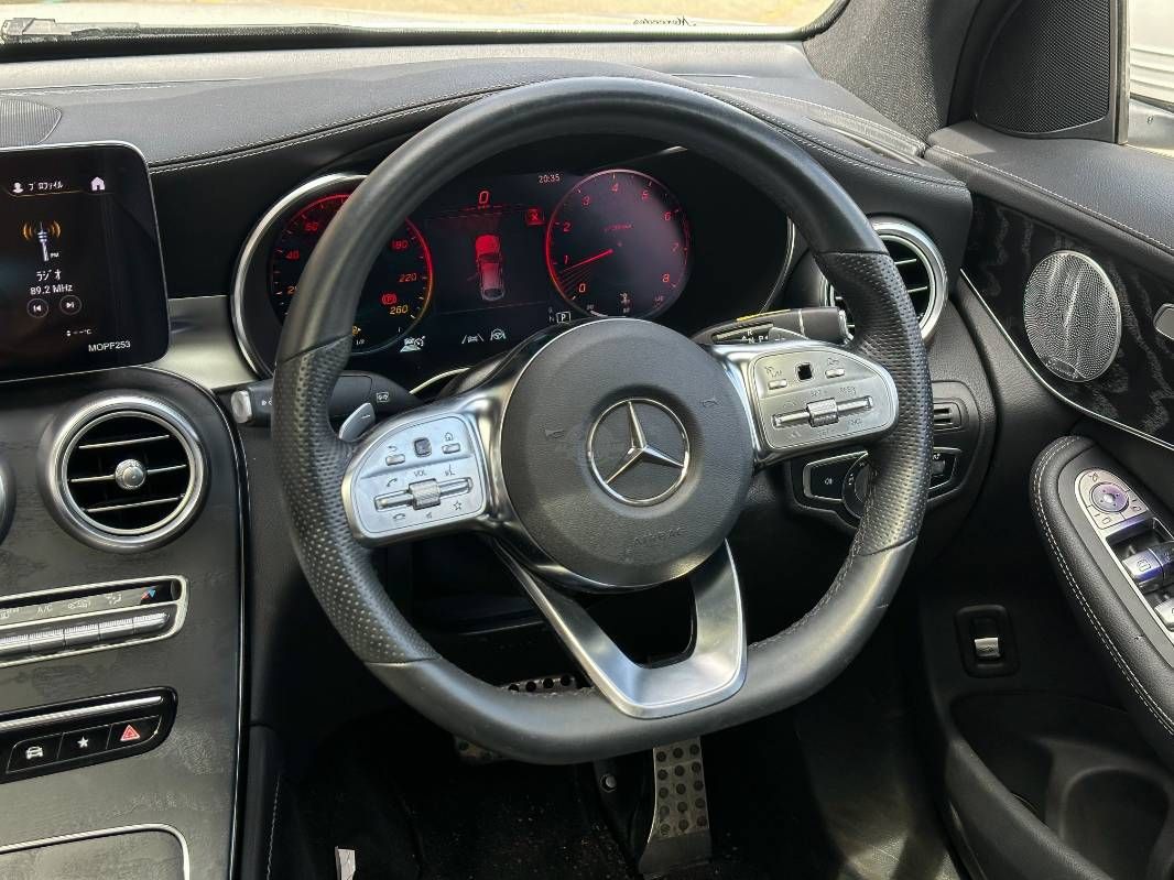 2021 Mercedes-Benz GLC300