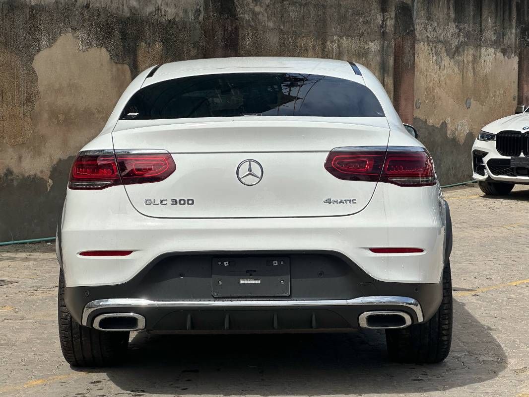 2021 Mercedes-Benz GLC300