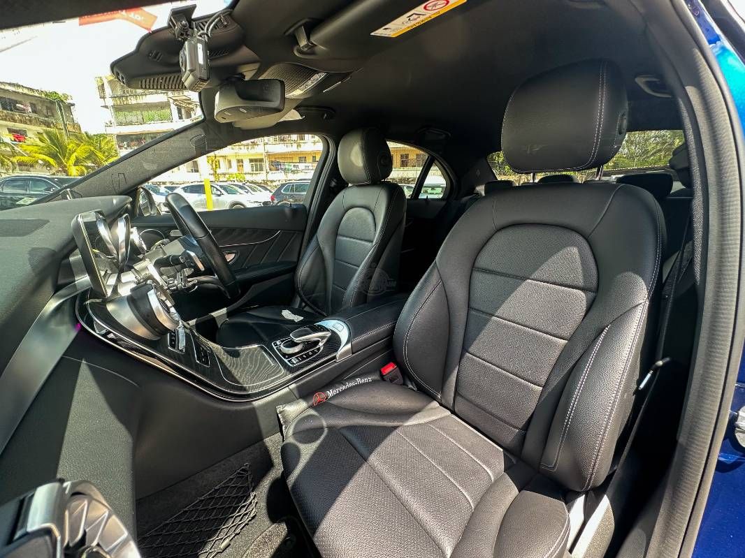2019 Mercedes-Benz C200 in blue, photo 10 of 12, for sale in Kenya (Ref M19-71394)