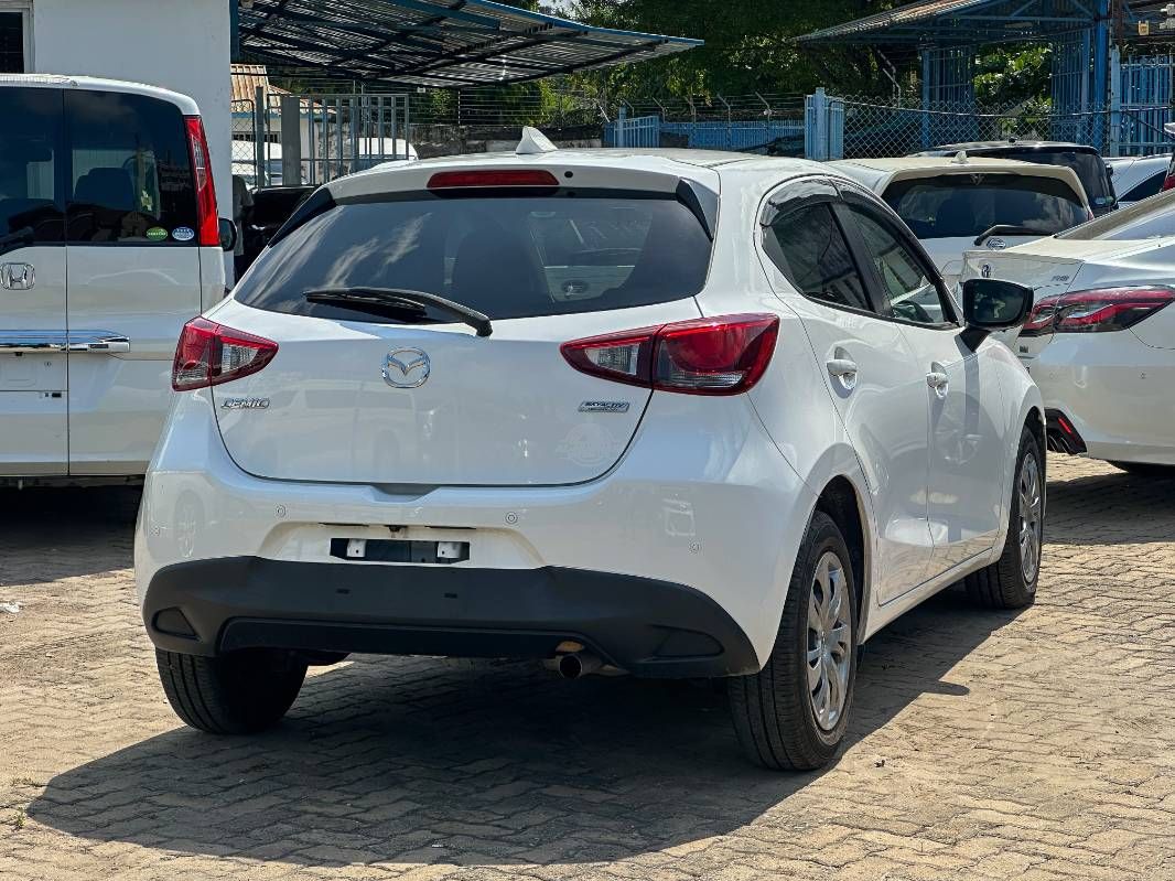 2019 Mazda Demio