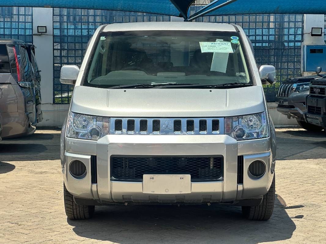 2019 Mitsubishi Delica