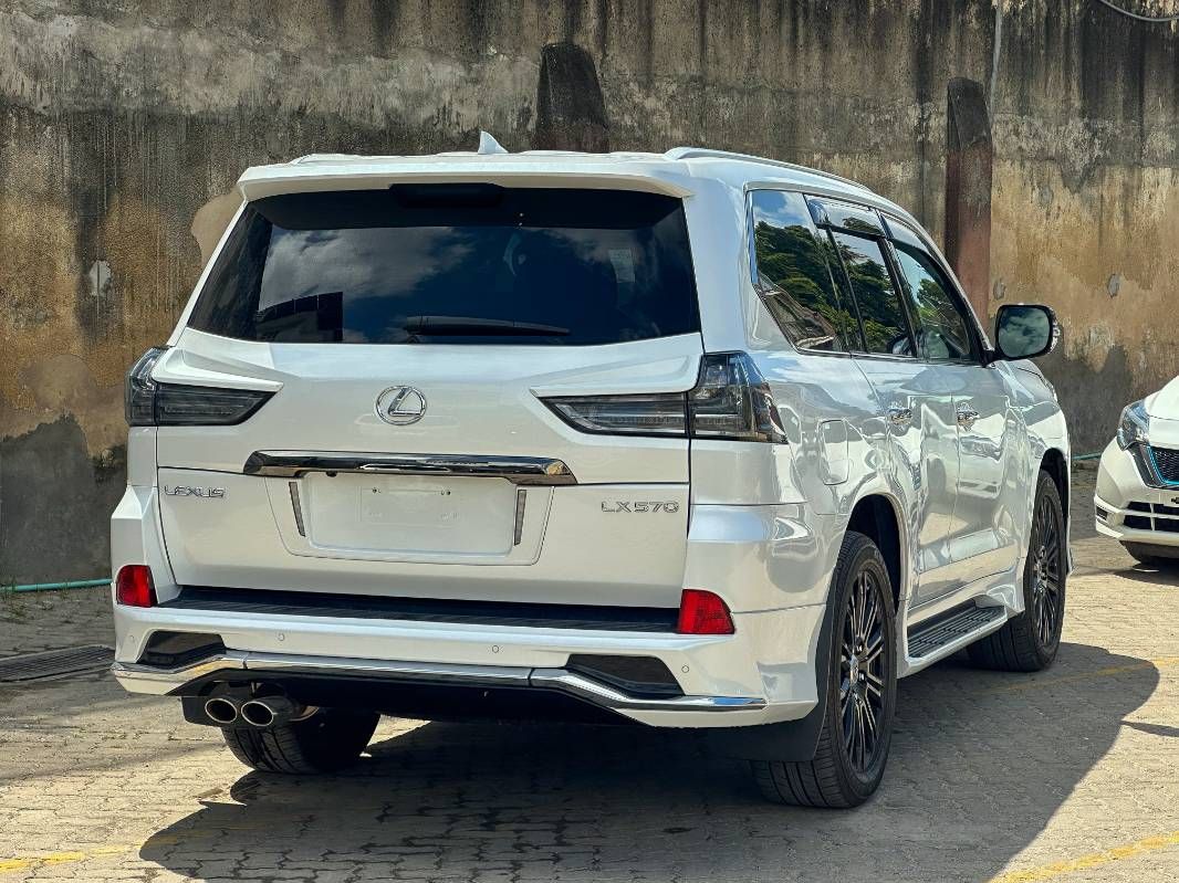 2019 Lexus LX570