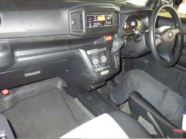 2019 Daihatsu Mira in silver, photo 2 of 3, for sale in Kenya (Ref D19-31488)